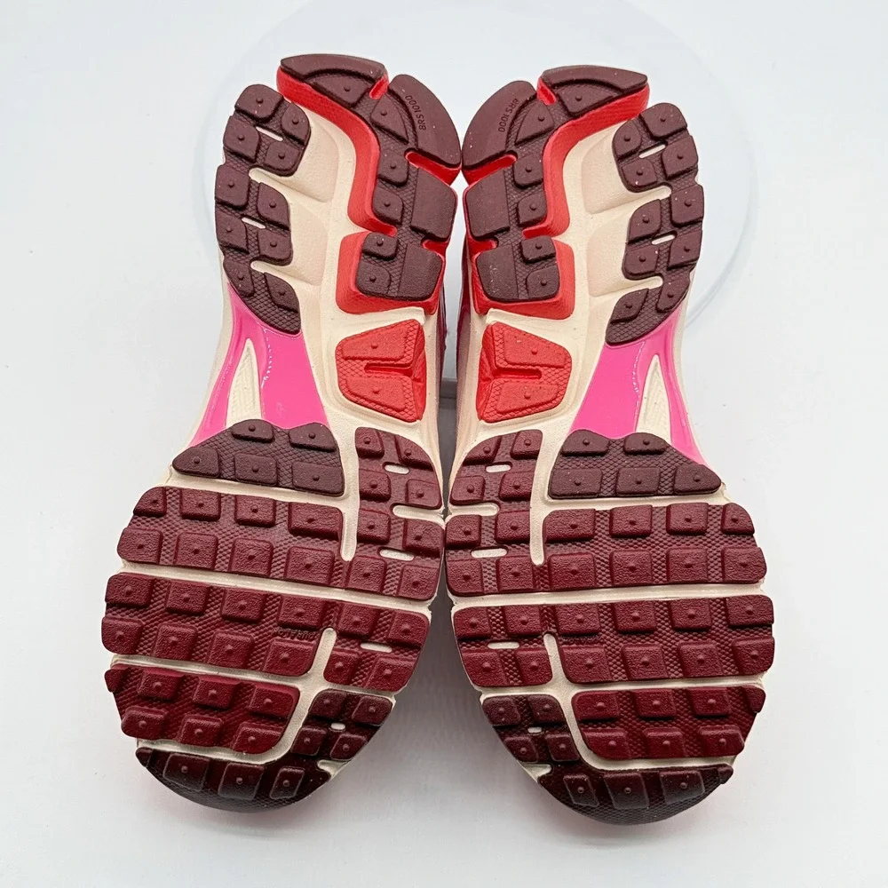 Nike Zoom Vomero 5 Size 6 Womens Light Soft Pink Crimson IM7185-640